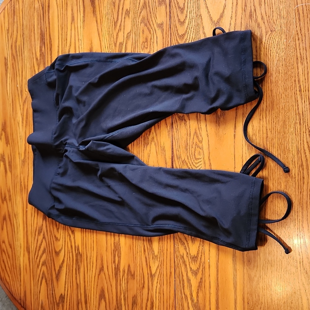 Livi Active by Lane Bryant's Leggings with lace up legs on back